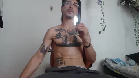 Snapshot of dazzayyy chatting on May 24, 2026, 3:28 pm dazzayy online show from May 24, 2026, 3:28 pm