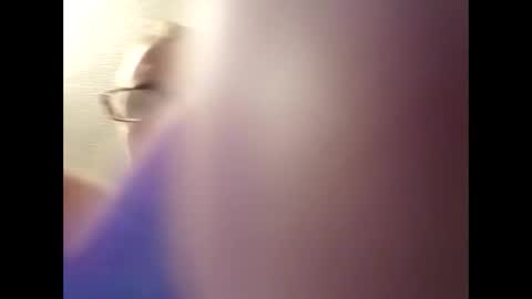 Snapshot of dazzill chatting on December 2, 2024, 5:04 pm Dazzill online show from December 2, 2024, 5:04 pm