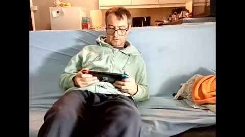 Snapshot of dazzill chatting on December 15, 2024, 7:31 pm Dazzill online show from December 15, 2024, 7:31 pm