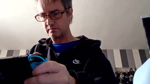 Snapshot of dazzill chatting on January 15, 2025, 12:04 pm Dazzill online show from January 15, 2025, 12:04 pm