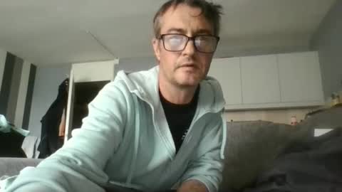 Snapshot of dazzill chatting on September 28, 2025, 3:39 pm Dazzill online show from September 28, 2025, 3:39 pm