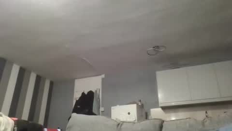 Snapshot of dazzill chatting on October 9, 2025, 7:34 pm Dazzill online show from October 9, 2025, 7:34 pm