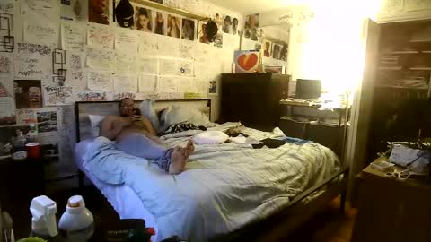 dbeamon92 online show from February 18, 2026, 1:40 pm