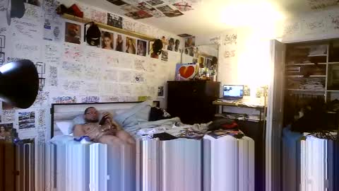 Snapshot of dbeamon92 chatting on March 4, 2026, 4:02 pm dbeamon92 online show from March 4, 2026, 4:02 pm