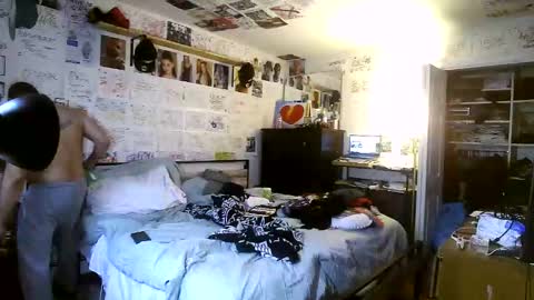 Snapshot of dbeamon92 chatting on March 5, 2026, 6:04 pm dbeamon92 online show from March 5, 2026, 6:04 pm