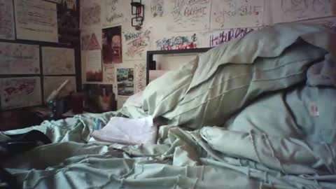 Snapshot of dbeamon92 chatting on March 14, 2026, 12:54 pm dbeamon92 online show from March 14, 2026, 12:54 pm