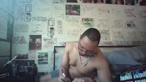 Snapshot of dbeamon92 chatting on April 7, 2026, 2:17 pm dbeamon92 online show from April 7, 2026, 2:17 pm