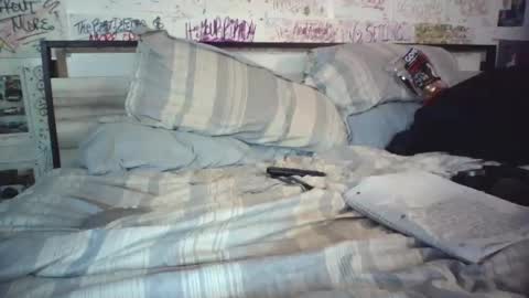 Snapshot of dbeamon92 chatting on April 10, 2026, 12:16 am dbeamon92 online show from April 10, 2026, 12:16 am