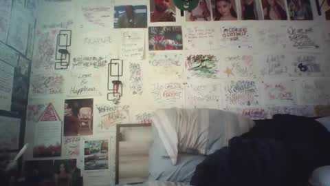 Snapshot of dbeamon92 chatting on April 11, 2026, 1:04 pm dbeamon92 online show from April 11, 2026, 1:04 pm