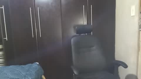 Snapshot of dbnpoizn chatting on January 31, 2025, 10:21 pm dbnpoizn online show from January 31, 2025, 10:21 pm