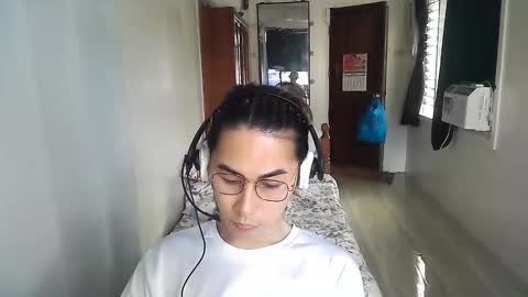 Snapshot of ddemorito10 chatting on May 25, 2026, 10:27 pm Targanyen13 online show from May 25, 2026, 10:27 pm