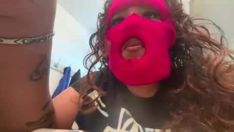 Snapshot of ddmistress_99 chatting on December 4, 2025, 10:18 pm ddmistress_99 online show from December 4, 2025, 10:18 pm