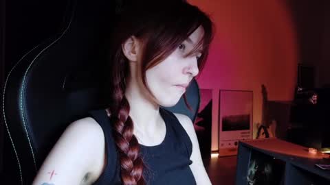 Snapshot of dead_girll chatting on June 11, 2026, 11:47 pm freak online show from June 11, 2026, 11:47 pm