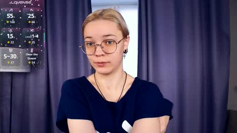 Charlie 18yo online show from October 27, 2025, 5:11 am