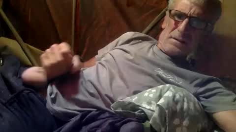 deanofflove221000 online show from January 18, 2026, 1:31 am