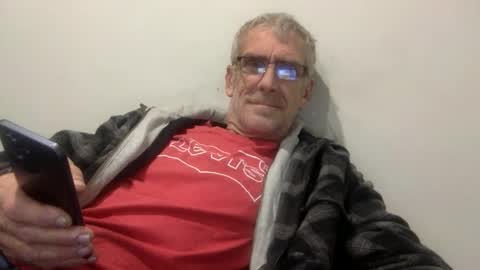 deanofflove221000 online show from April 27, 2026, 10:13 am