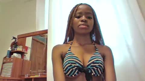 Snapshot of dearygirl chatting on February 16, 2025, 4:20 am lilian online show from February 16, 2025, 4:20 am