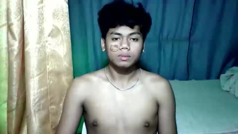 debbie_queen online show from May 18, 2026, 1:28 pm