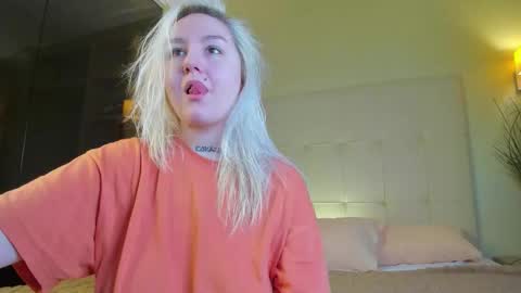 Debbie Mon Tue Fri Sun Sat GMT 3 1000am - 0400pm  online show from January 12, 2026, 5:18 pm