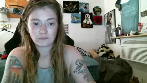 DEBBIE online show from November 8, 2025, 7:56 pm