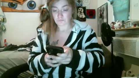 DEBBIE online show from November 29, 2025, 5:16 pm