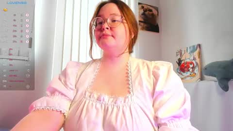 Snapshot of debbiewood chatting on October 17, 2025, 6:05 am DeboraDebbieDee online show from October 17, 2025, 6:05 am