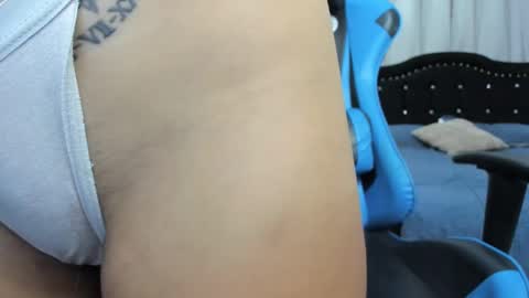 Snapshot of debora_brown_ chatting on December 6, 2024, 10:41 pm Dbora online show from December 6, 2024, 10:41 pm