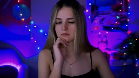 Debora online show from December 15, 2025, 4:06 am