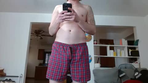 Snapshot of decentdick93 chatting on March 1, 2025, 3:27 pm Decentdick93 online show from March 1, 2025, 3:27 pm