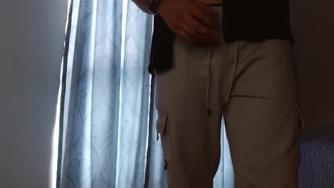 Santiago online show from February 19, 2025, 4:44 pm