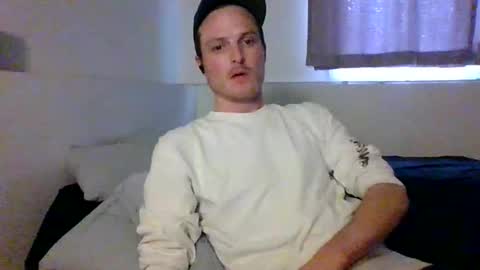 Dee4dayz online show from April 3, 2026, 10:19 pm