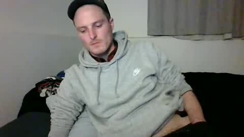 Snapshot of dee4dayz19 chatting on April 19, 2026, 3:06 am Dee4dayz online show from April 19, 2026, 3:06 am