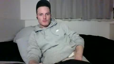 Snapshot of dee4dayz19 chatting on April 21, 2026, 4:08 am Dee4dayz online show from April 21, 2026, 4:08 am
