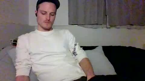 Snapshot of dee4dayz19 chatting on April 26, 2026, 1:36 am Dee4dayz online show from April 26, 2026, 1:36 am