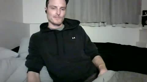 Snapshot of dee4dayz19 chatting on April 29, 2026, 2:48 am Dee4dayz online show from April 29, 2026, 2:48 am