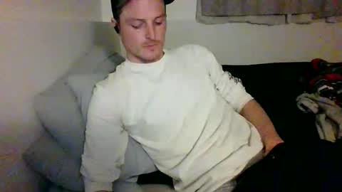 Snapshot of dee4dayz19 chatting on May 12, 2026, 2:19 am Dee4dayz online show from May 12, 2026, 2:19 am