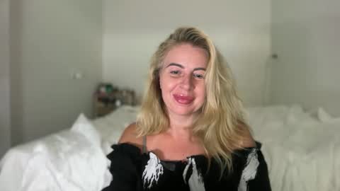 Snapshot of deean12 chatting on February 7, 2026, 8:01 pm deean12 online show from February 7, 2026, 8:01 pm