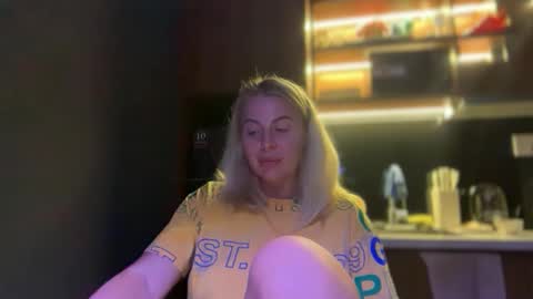 Snapshot of deean12 chatting on February 20, 2026, 5:13 pm deean12 online show from February 20, 2026, 5:13 pm