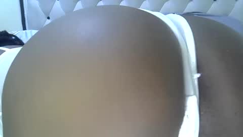 deechic_2 online show from November 13, 2025, 7:46 pm