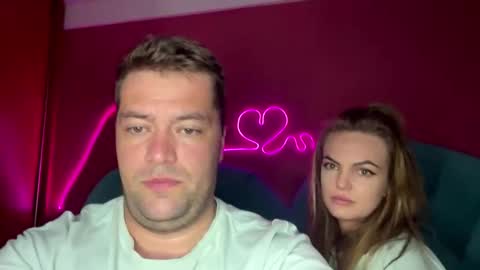 Snapshot of deeplookscouple chatting on September 15, 2025, 3:12 pm deeplookscouple online show from September 15, 2025, 3:12 pm