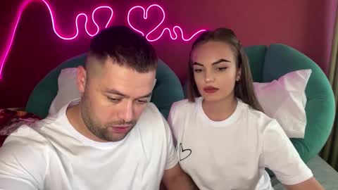 Snapshot of deeplookscouple chatting on September 18, 2025, 11:12 am deeplookscouple online show from September 18, 2025, 11:12 am