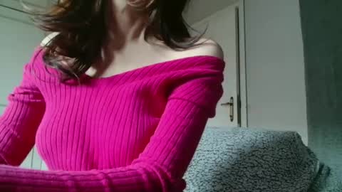 KamiDevi online show from January 11, 2026, 1:05 pm