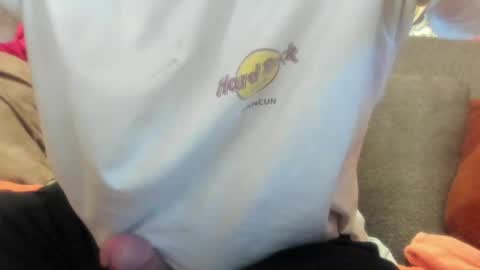 Snapshot of deeznutz343 chatting on April 22, 2026, 10:11 pm Deez Nutz online show from April 22, 2026, 10:11 pm