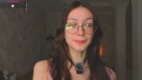 Snapshot of defeded_lovee chatting on January 17, 2026, 7:17 pm Amy online show from January 17, 2026, 7:17 pm