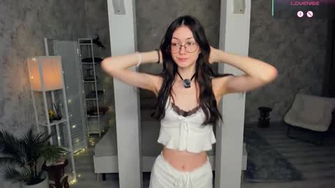 Snapshot of defeded_lovee chatting on February 26, 2026, 8:52 pm Amy online show from February 26, 2026, 8:52 pm