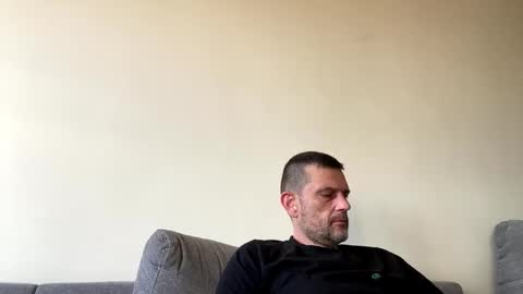 Snapshot of defloy chatting on November 12, 2025, 8:15 am Defloy online show from November 12, 2025, 8:15 am