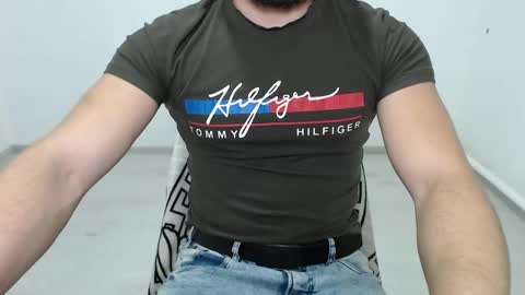 Snapshot of defuego_ chatting on December 30, 2024, 12:42 pm defuego online show from December 30, 2024, 12:42 pm