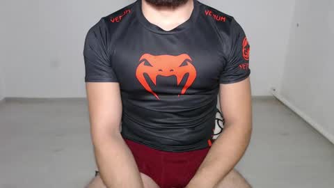 Snapshot of defuego_ chatting on January 2, 2025, 11:31 am defuego online show from January 2, 2025, 11:31 am