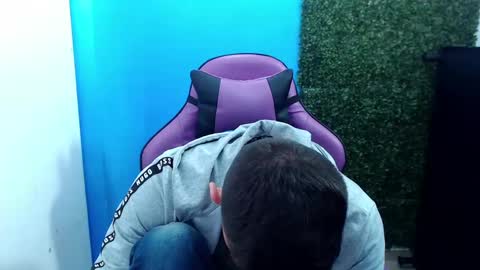 Snapshot of deiby_baby chatting on December 4, 2024, 1:47 am DEIBY online show from December 4, 2024, 1:47 am