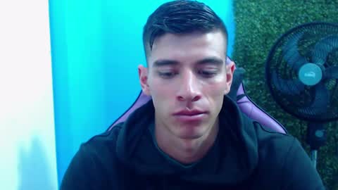 Snapshot of deiby_baby chatting on December 20, 2024, 9:28 pm DEIBY online show from December 20, 2024, 9:28 pm